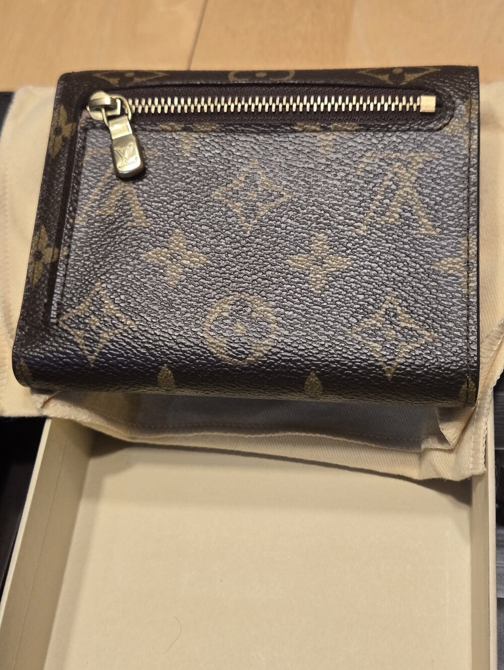 Louis Vuitton Koala Portefeuille Monogram Brown Wallet - Picture 9 of 16